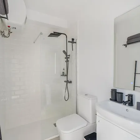 Апартаменты With Pool In Арона